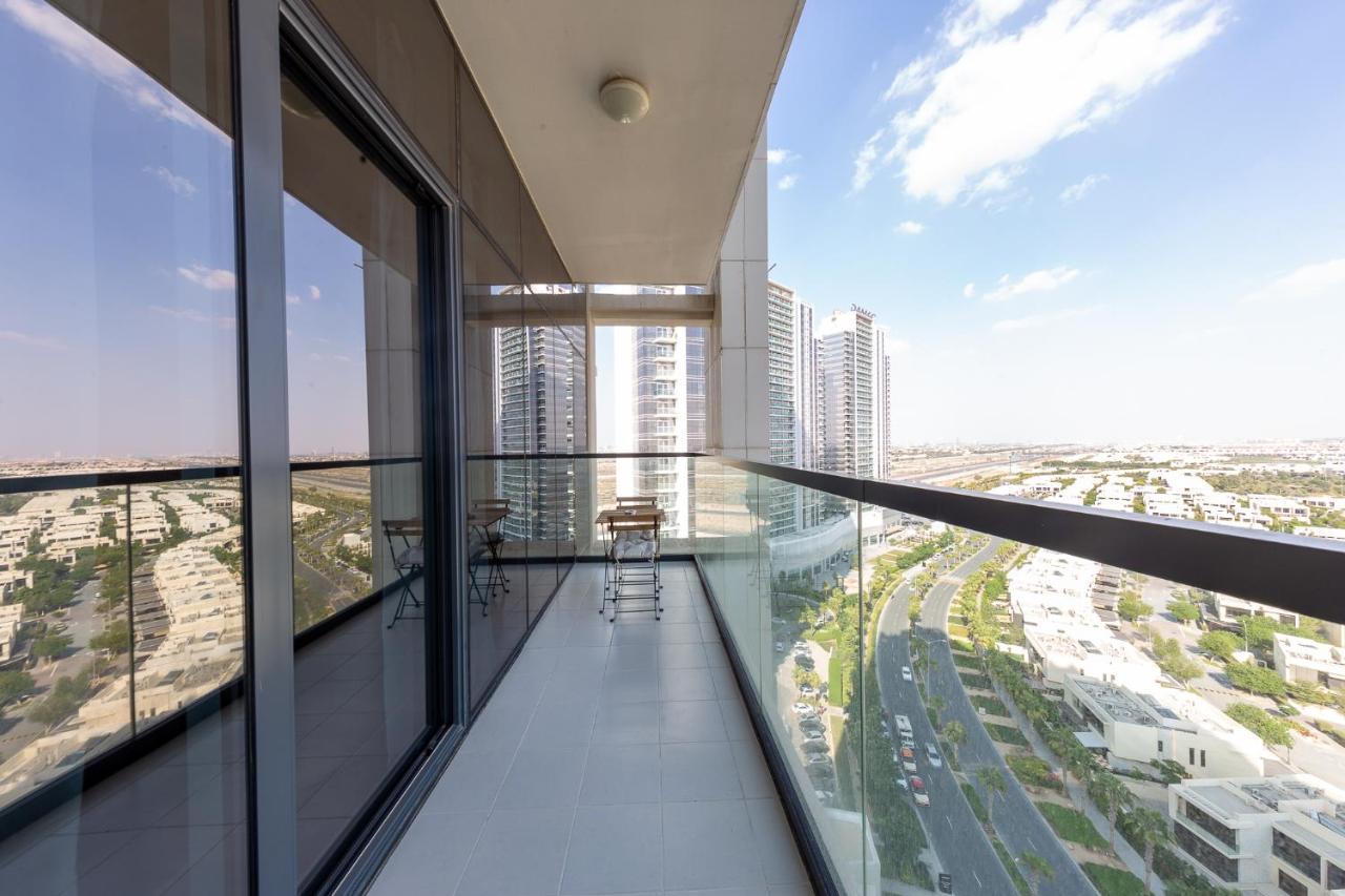 Beautiful 1br W/golf Views - Damac Hills